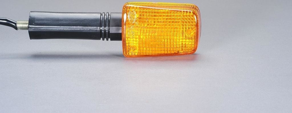 Obrázek produktu SMĚROVKA SUZ-AMBER 27-3085