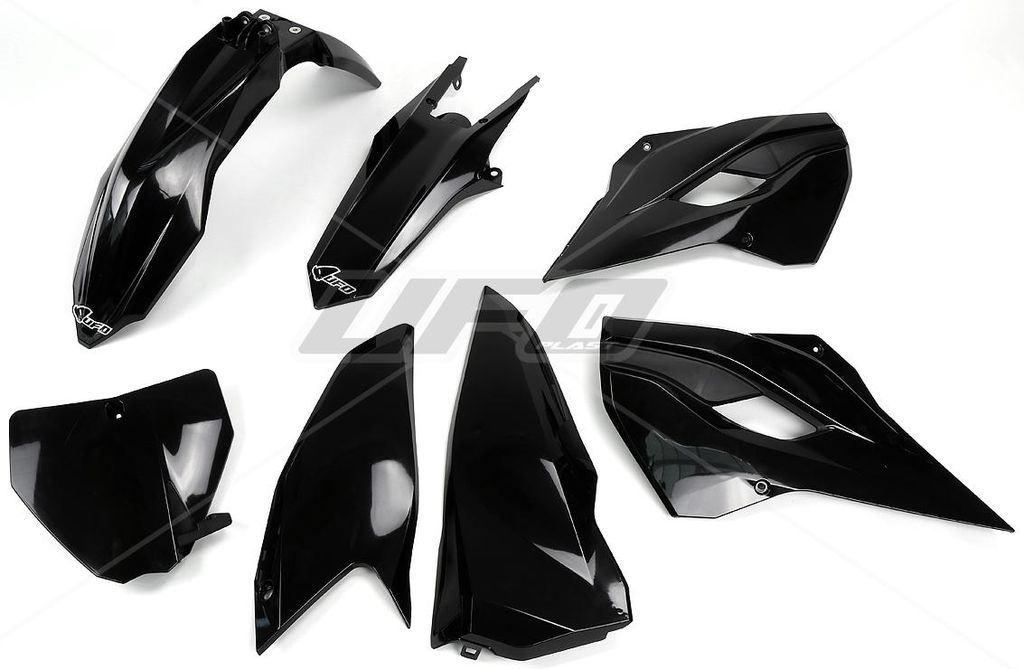 Obrázek produktu BODY KIT HUS TC/FC 14-15 BK HUKIT613@001