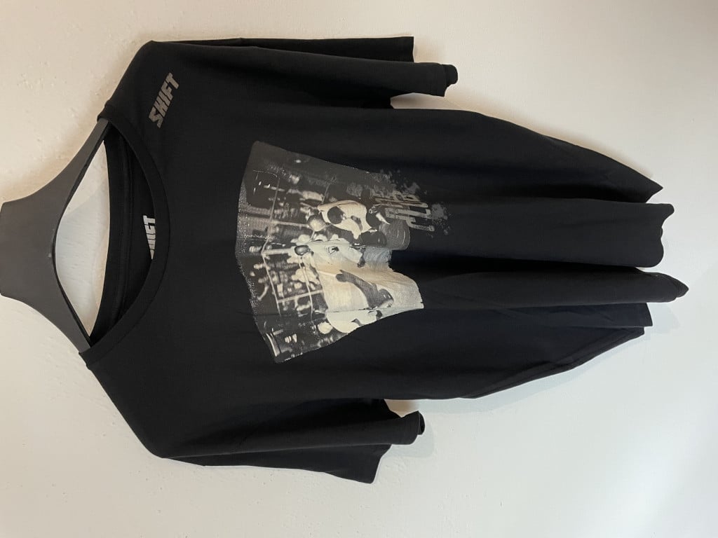 Obrázek produktu Pánské triko SHIFT černé  Vel: XL Výprodej zboží