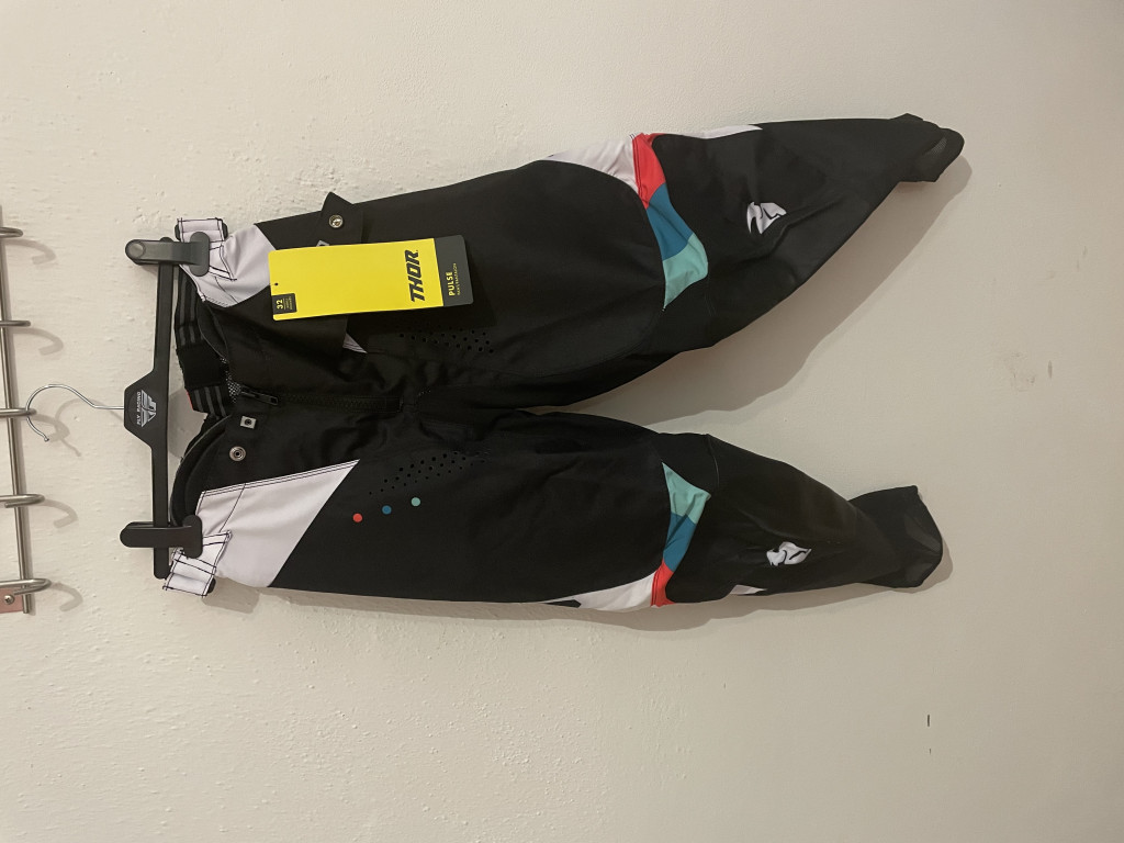 Obrázek produktu Pánské motokrosové kalhoty THOR černé  Vel: 32 Výprodej zboží