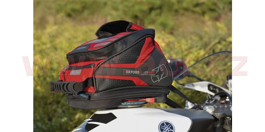 Obrázek produktu tankbag na motocykl Q4R QR, OXFORD (černý/červený, s rychloupínacím systémem na víčka nádrže, objem 4 l) OL291