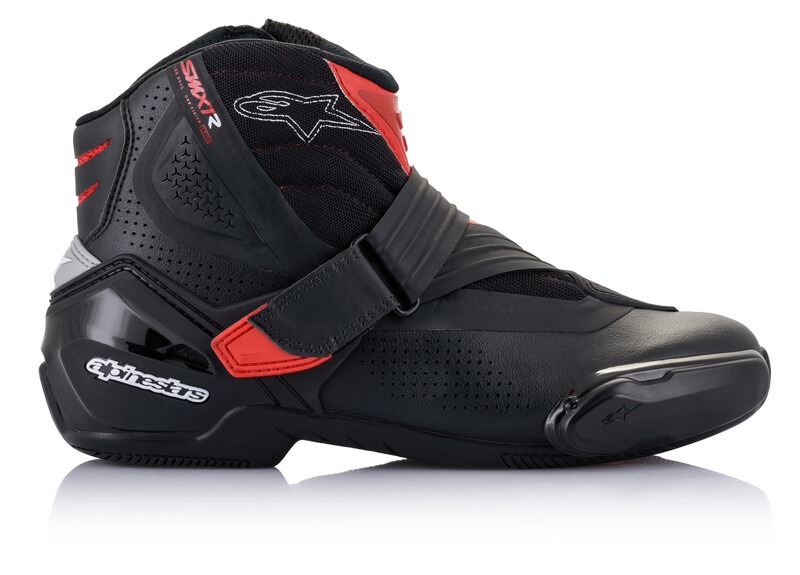 Obrázek produktu boty SMX-1 R VENTED, ALPINESTARS (černá/červená, perforovaná obšívka) 2025