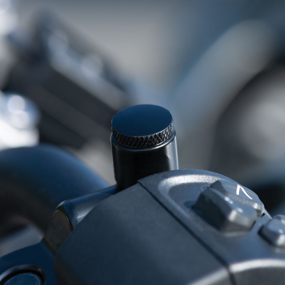 Obrázek produktu záslepky závitů zrcátek M10, OXFORD (sada 2x pravostranný, 1x levostranný) OX756