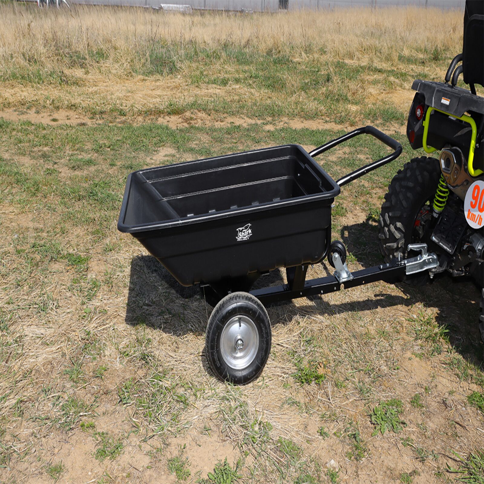 Obrázek produktu SHARK GARDEN 150 vozík za čtyřkolku, zahradní traktůrek, s adpatérem na tažné, černý 800-SE1W-BL
