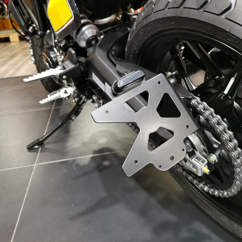 Obrázek produktu ACCESS DESIGN Boční držák SPZ černý Ducati Scrambler 800 SPLD002