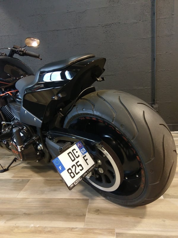 Obrázek produktu ACCESS DESIGN Boční držák SPZ černý Harley Davidson FXDR114 SPLHD005