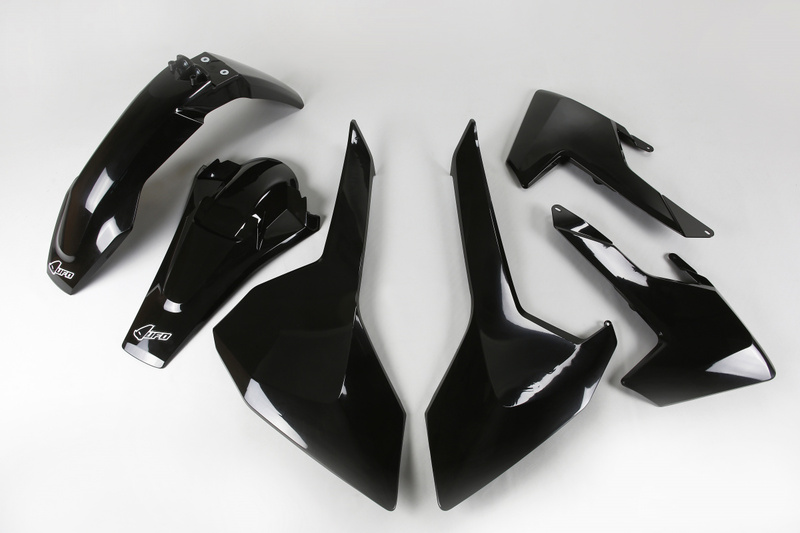 Obrázek produktu BODY KIT TE/FE/TX 17-19 BK HUKIT618@001