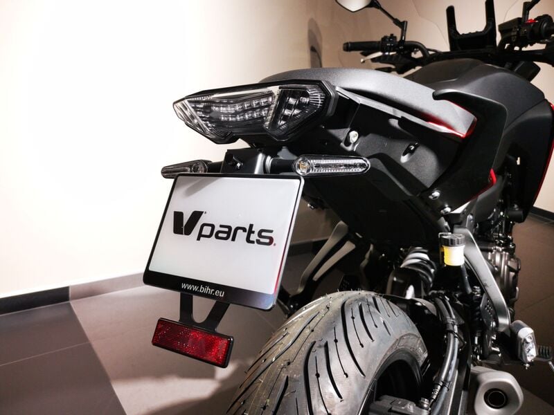 Obrázek produktu Držák SPZ V PARTS černý - Yamaha MT-07 TRACER/MT-09 TRACER C8-SPY038