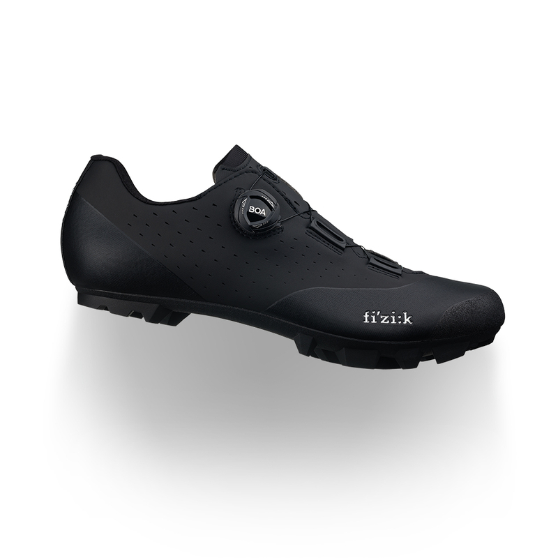 Obrázek produktu Cyklistická obuv FIZIK Vento Overcurve X3 VEX3OCMI1 1010 39