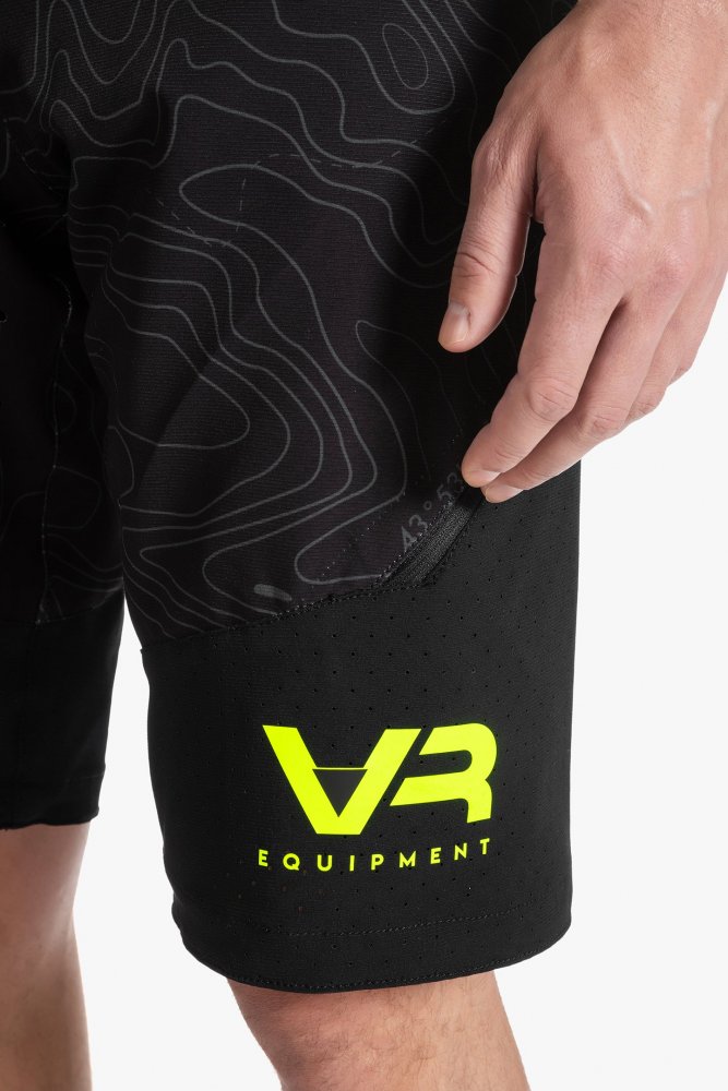 Obrázek produktu Šortky VR EQUIPMENT MTB "TOPOGRAPHY" černé EQMSPMB00204