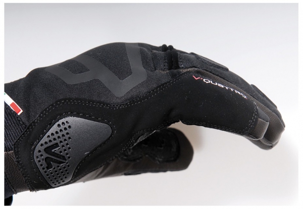Obrázek produktu Moto rukavice V-QUATTRO GUZZO černé