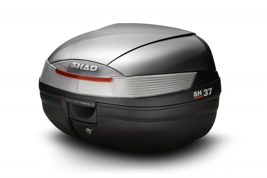 Obrázek produktu Vrchní kufr na motorku s barevným krytem SHAD SH37 stříbrná