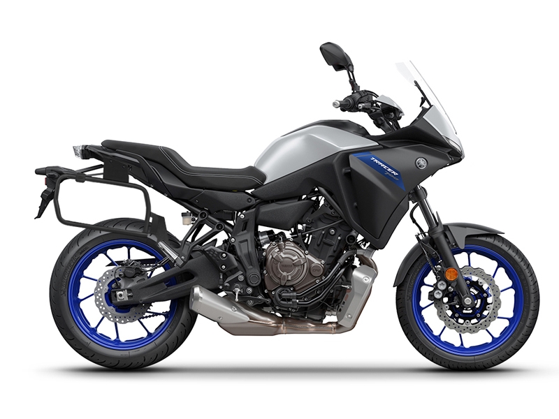 Obrázek produktu Kompletní sada bočních černých hliníkových kufrů SHAD TERRA BLACK 47L/47L , včetně montážní sady SHAD YAMAHA MT-07 Tracer / Tracer 700