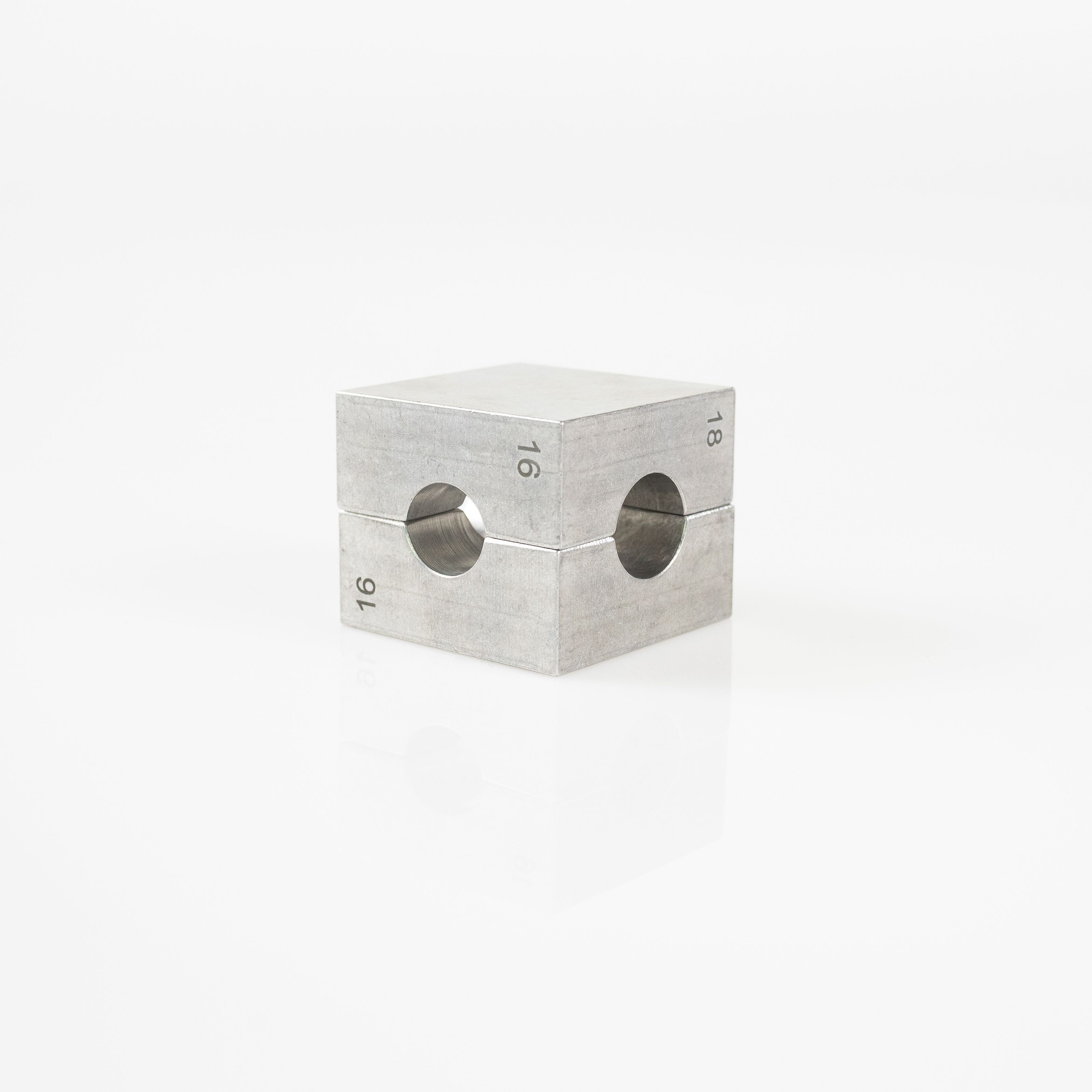 Obrázek produktu Svorka pístové tyče KYB 000.0667 16/18mm 000.0667