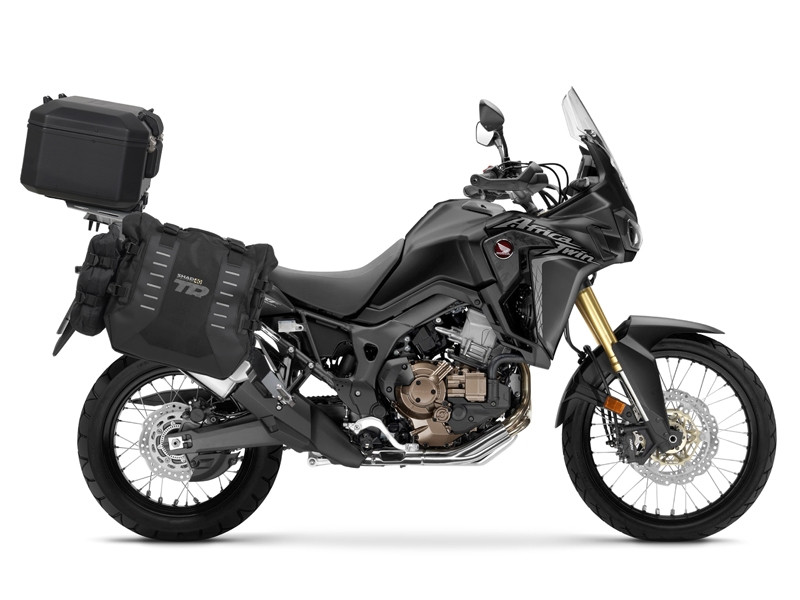 Obrázek produktu Kompletní sada bočních adventure brašen SHAD TERRA TR40 a hliníkového 48L topcase, včetně montážní sady SHAD MOTO GUZZI V 85 TT