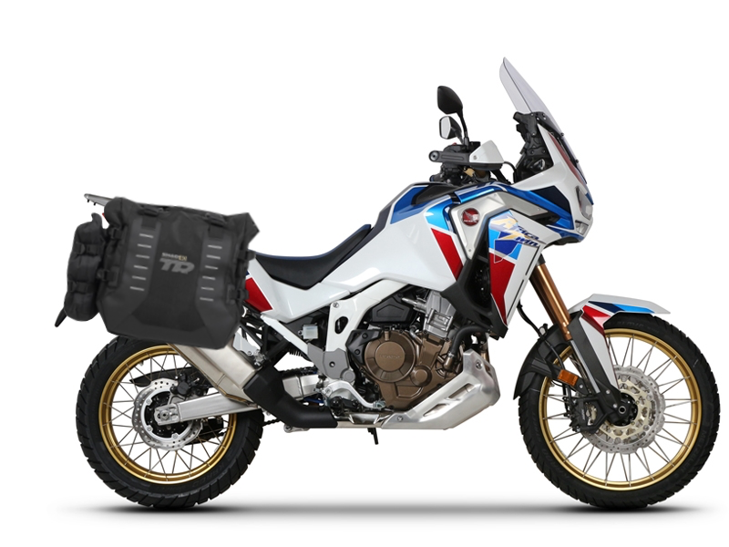 Obrázek produktu Kompletní sada bočních adventure brašen SHAD TERRA TR40 a hliníkového 55L vrchního kufru, včetně montážní sady SHAD TRIUMPH Tiger 800